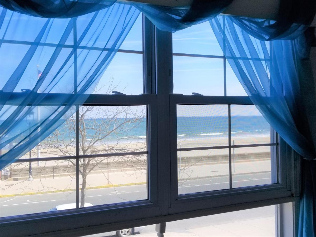 Unbeatableoceanlocationhome! Ревере Екстер'єр фото